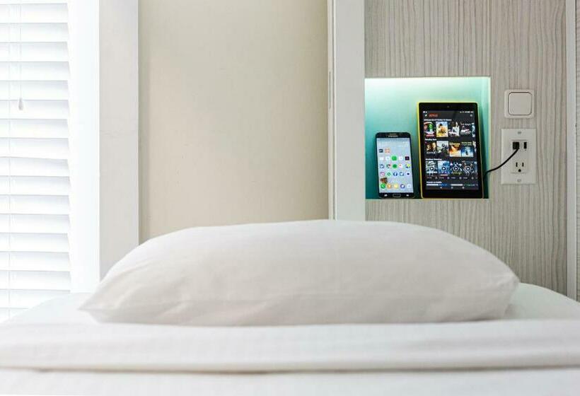 スタンダード４人部屋, Nyah   Adult Exclusive