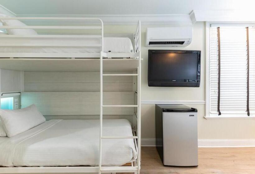 デラックスルーム, Nyah   Adult Exclusive