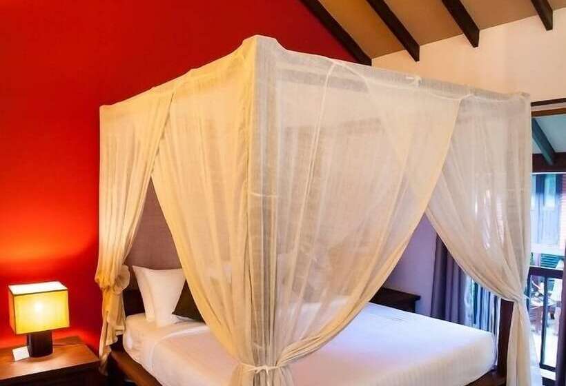 スタンダードルーム, The Village House