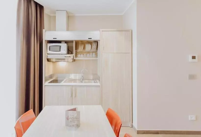 １ベッドルームアパートメント, Privilege Apartments