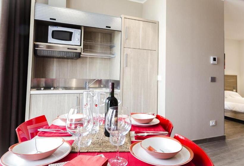 דירה קלאסית חדר שינה אחד, Privilege Apartments