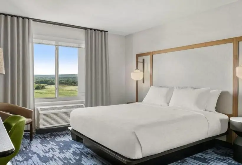 キングサイズベッドのスタンダードルーム, Fairfield By Marriott Inn & Suites Baraboo