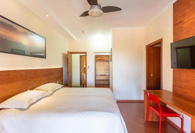 四人高级间, Imperium Village