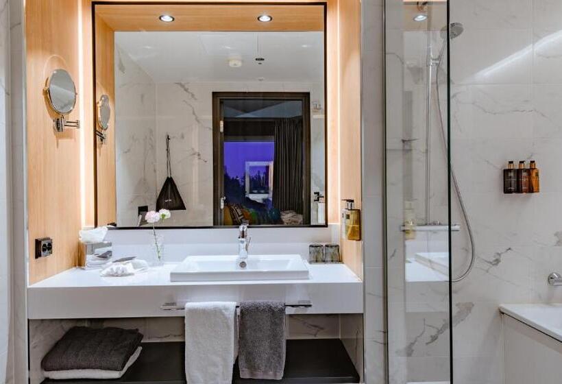 חדר משפחתי, Clarion Hotel Aviapolis