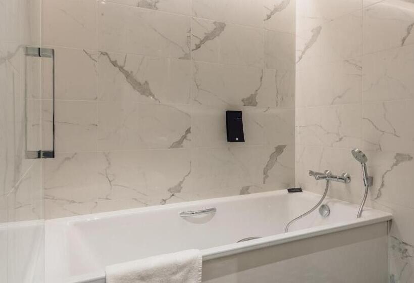 סוויטת ג'וניור, Clarion Hotel Aviapolis