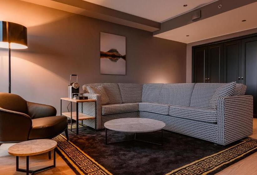 סוויטת ג'וניור, Clarion Hotel Aviapolis