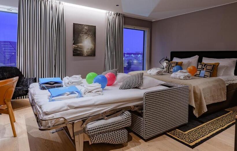 Quarto Familiar, Clarion Hotel Aviapolis
