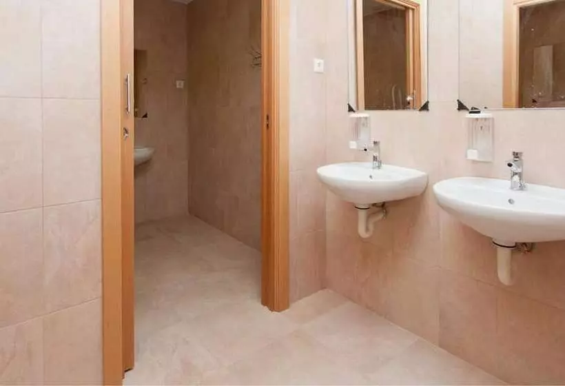 اتاق عادی, Galaxy Star Hostel Barcelona