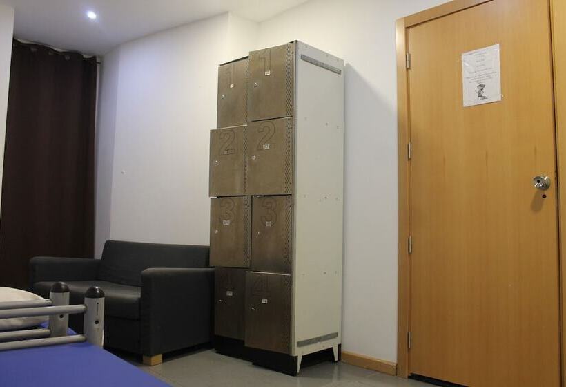 חדר בסיסי, Galaxy Star Hostel Barcelona