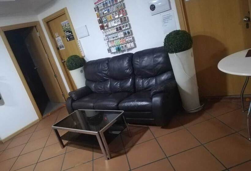 חדר בסיסי, Galaxy Star Hostel Barcelona