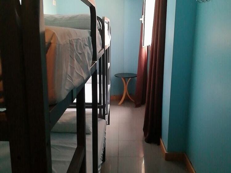 חדר בסיסי, Galaxy Star Hostel Barcelona