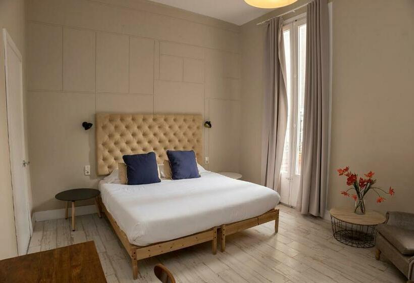 اتاق سوپریور, Cami Gallery Barcelona