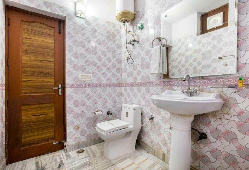 Chambre Deluxe, Fabexpress Ivy Inn Sector 35