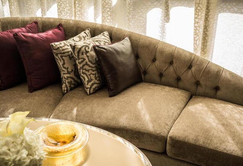 חדר דלוקס, Four Seasons Hotel Dubai International Financial Centre