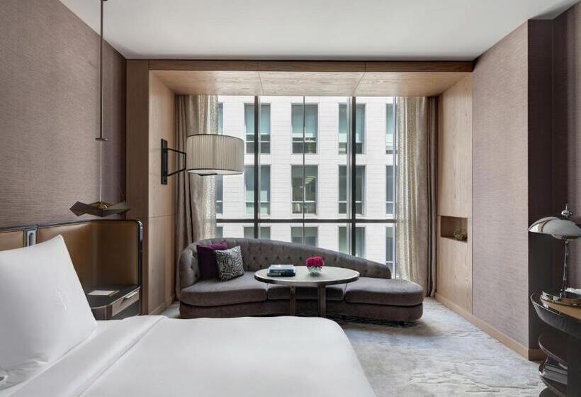 חדר דחוקס עם מיטת קינג, Four Seasons Hotel Dubai International Financial Centre