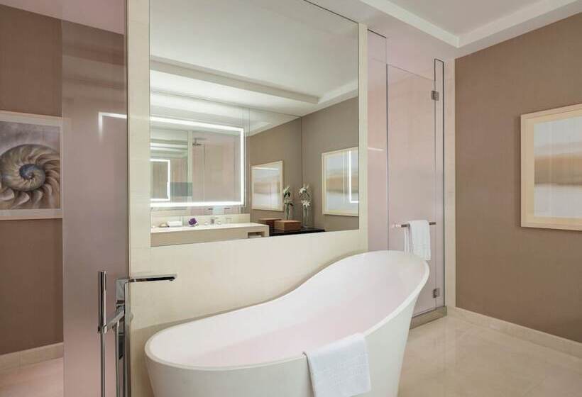 חדר דלוקס, Four Seasons Hotel Dubai International Financial Centre