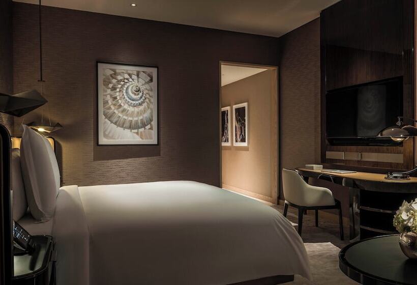 חדר דלוקס, Four Seasons Hotel Dubai International Financial Centre