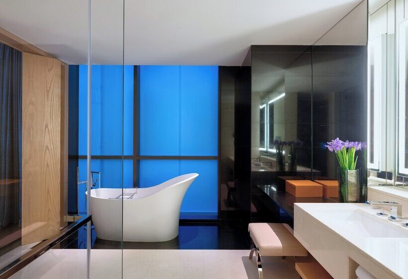 סוויטה דלוקס, Four Seasons Hotel Dubai International Financial Centre