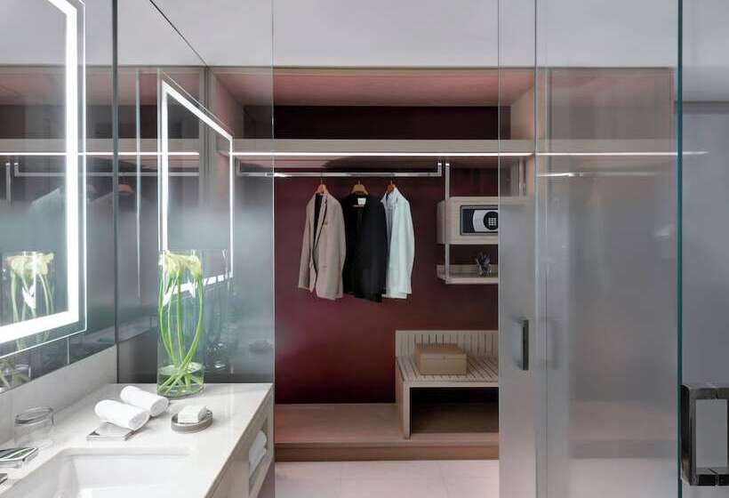 Номер Deluxe Кровать Кинг, Four Seasons Hotel Dubai International Financial Centre