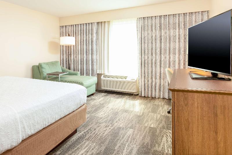 غرفة قياسية سرير كينج, Hampton Inn & Suites Niles/warren