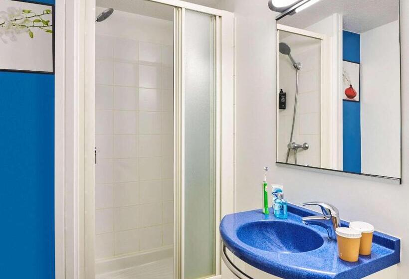 Номер Стандарт с Койками, Ibis Budget Versailles Coignieres
