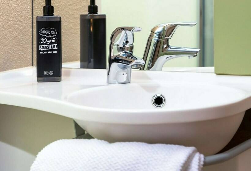 Номер Стандарт, Ibis Budget Versailles Trappes