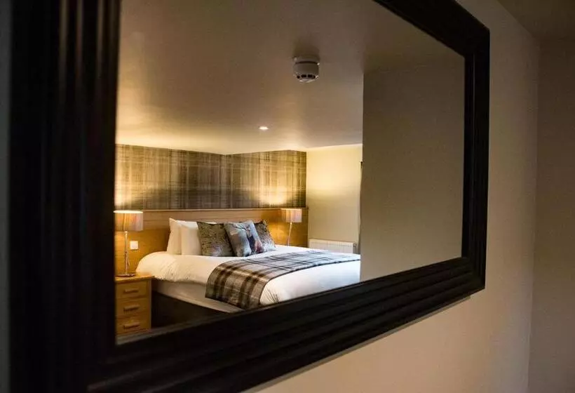 Suite, Mckays