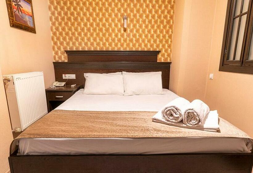 اتاق اکونومی, Pamuk City