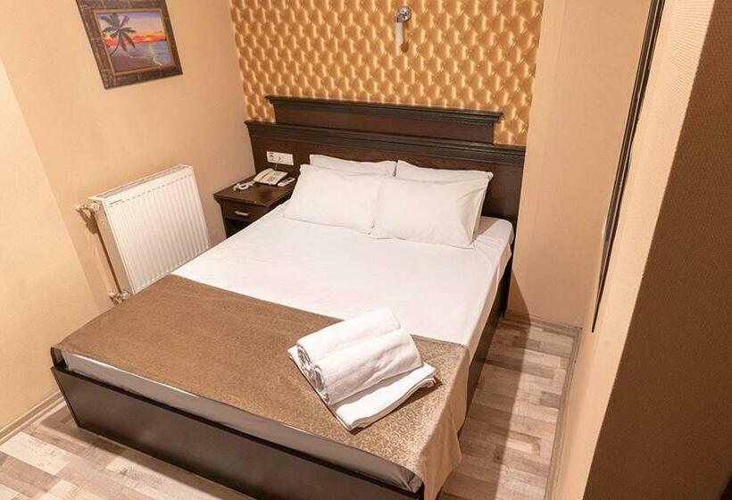 اتاق اکونومی, Pamuk City