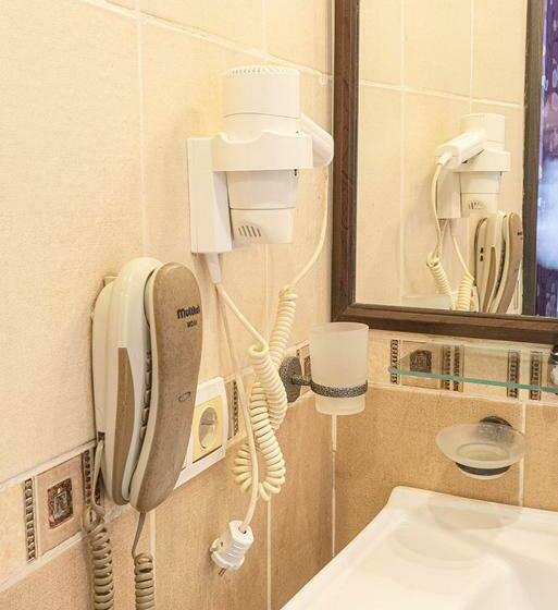 اتاق اکونومی, Pamuk City