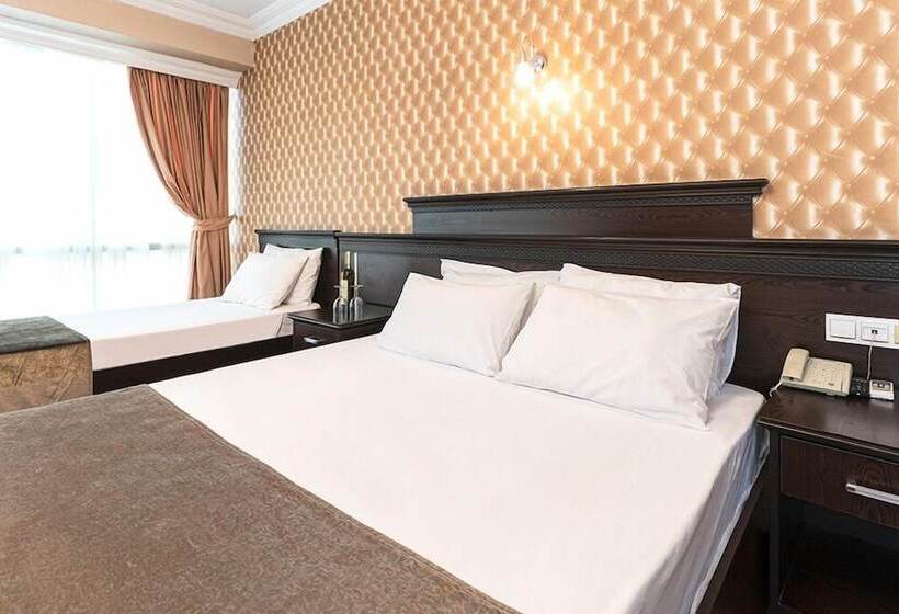 اتاق خانوادگی, Pamuk City