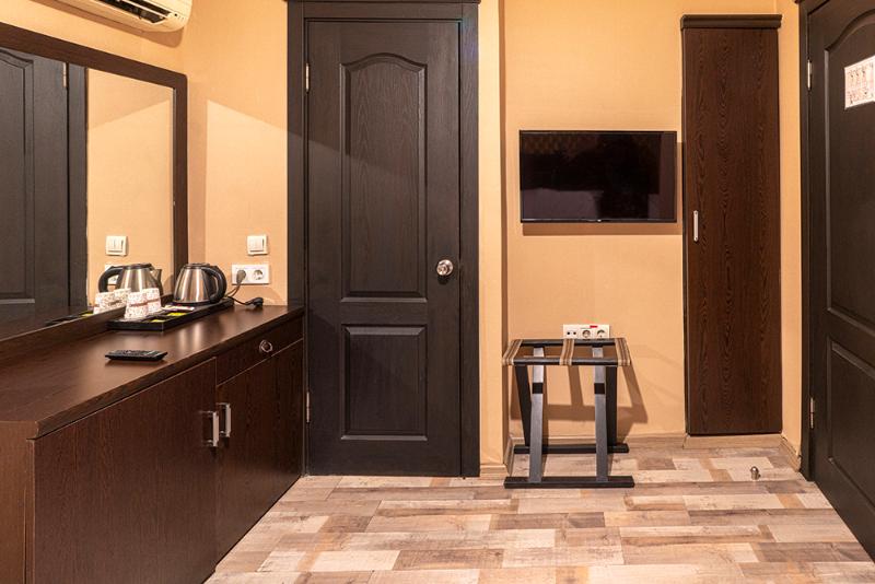 اتاق اکونومی, Pamuk City