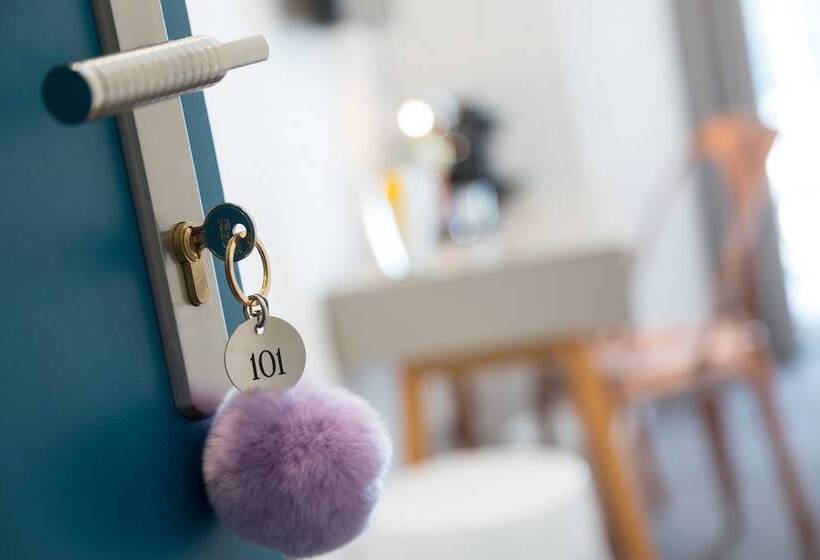 クラシックシングルルーム, Yelo Belle Epoque Powered By Sonder