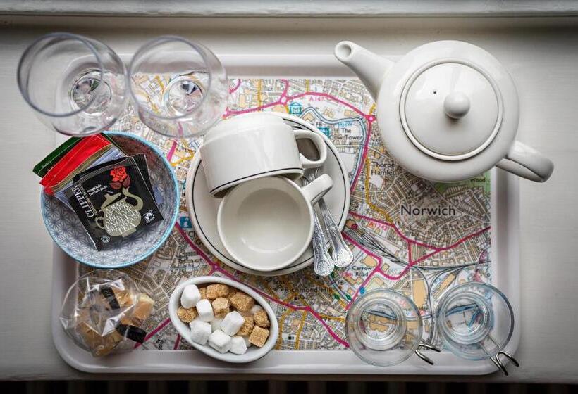 一楼标准间, The Assembly House