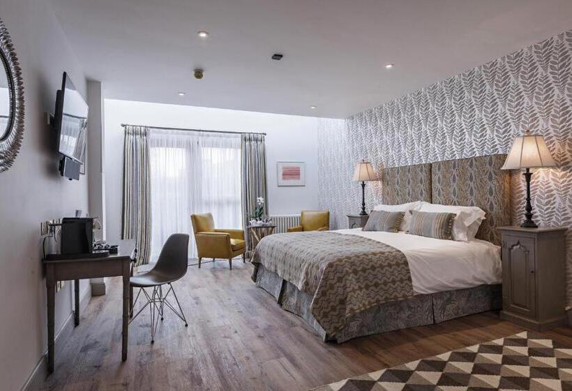 适合残疾人使用的标准间, The Assembly House