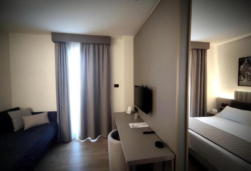 חדר סטנדרט לשלושה, Vittoria Parc