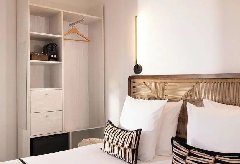 Camera Standard, Crisol Belle Epoque