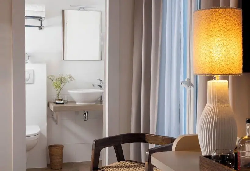 Camera Superiore, Crisol Belle Epoque