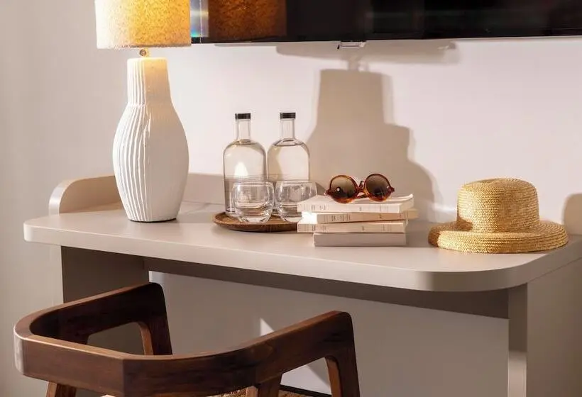 Camera Superiore, Crisol Belle Epoque