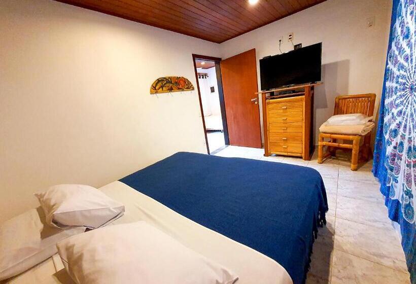 スタンダードスタジオ, Pousada Pura Vida Maresias