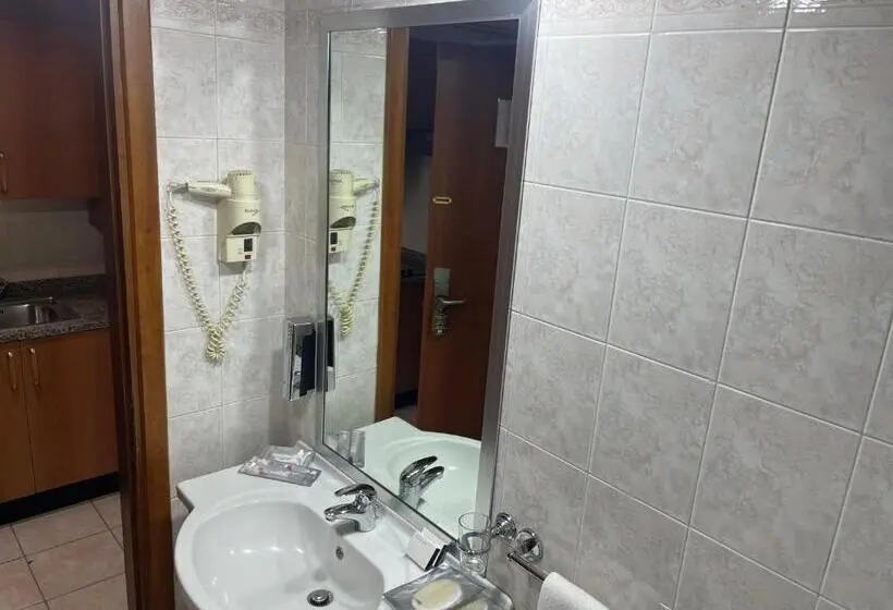 اتاق سوپریور با تخت بزرگ, El Sheikh Suites