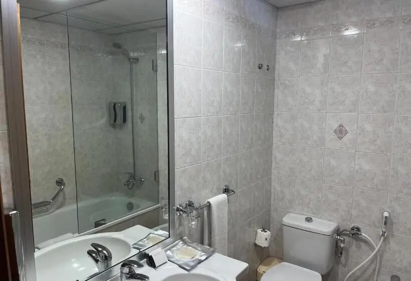 اتاق سوپریور با تخت بزرگ, El Sheikh Suites