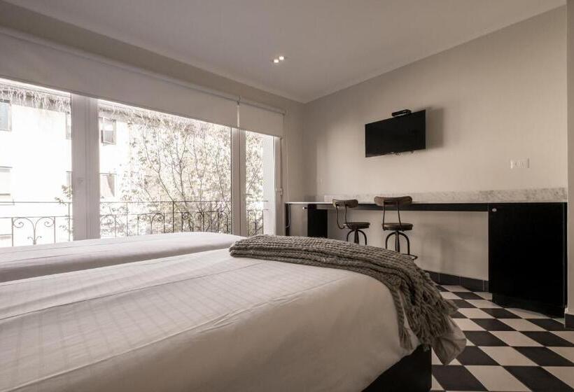 דירת משפחה, Apart Hotel B