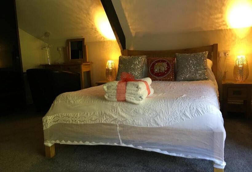 キングサイズベッドのスーペリアルーム, Cherrywood Lodge