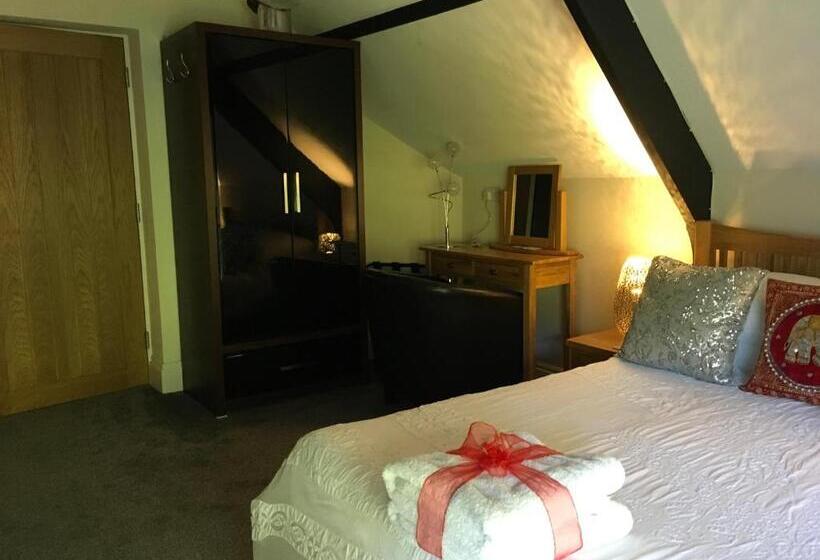 Номер Superior Кровать Кинг, Cherrywood Lodge