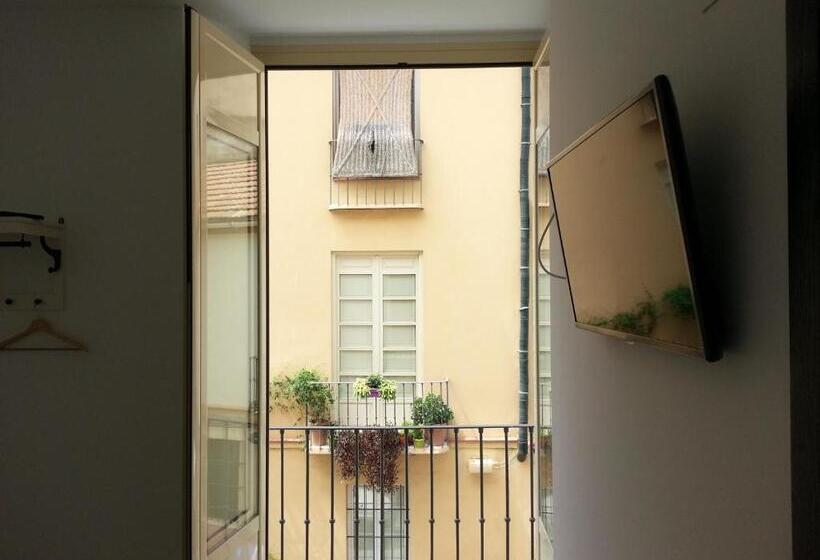 اتاق استاندارد با بالکن, La Siesta De Picasso