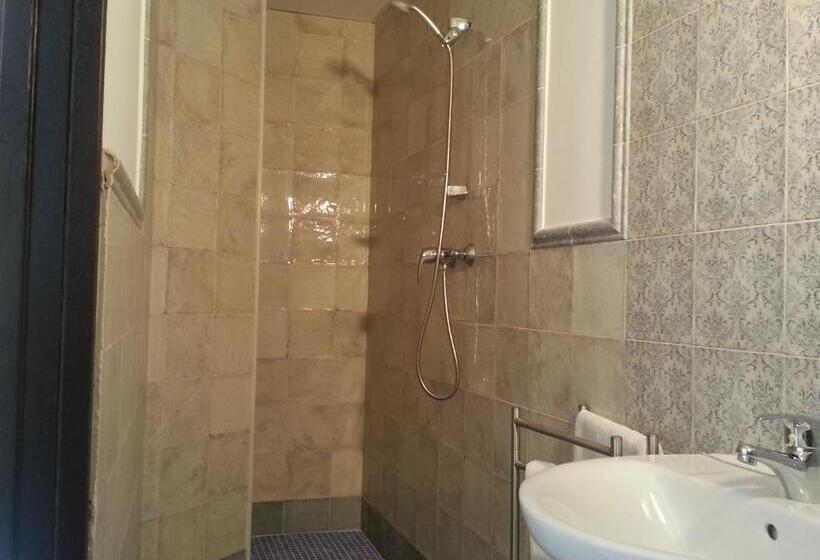 اتاق استاندارد با بالکن, La Siesta De Picasso