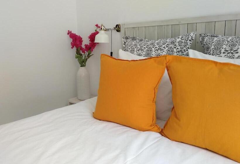 اتاق استاندارد با بالکن, La Siesta De Picasso