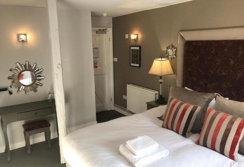 Suíte Júnior, The Dog At Wingham