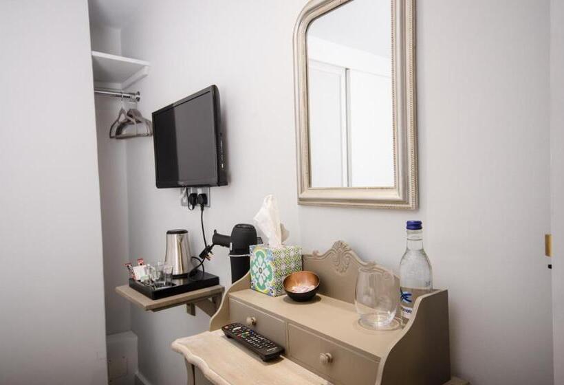 Quarto Estandar, The Dog At Wingham